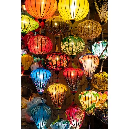 Norring, Tom 아티스트의 Vietnam-Colorful lamps for sale작품입니다.